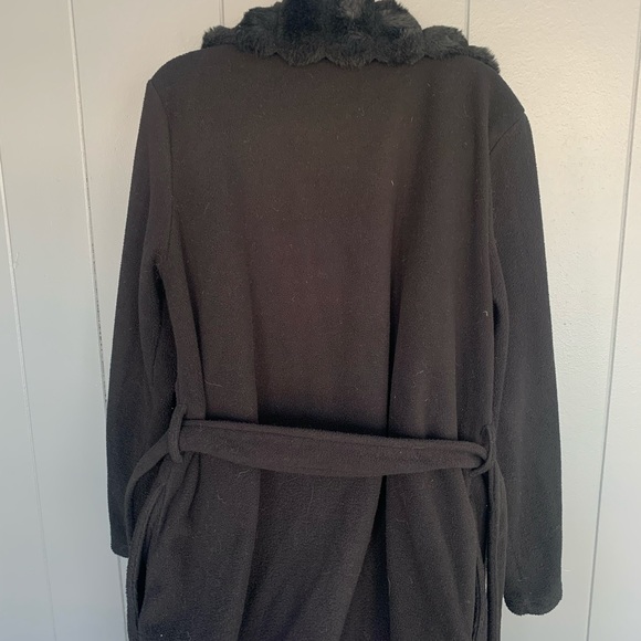 Warm Black Wrap Jacket! - Picture 3 of 4
